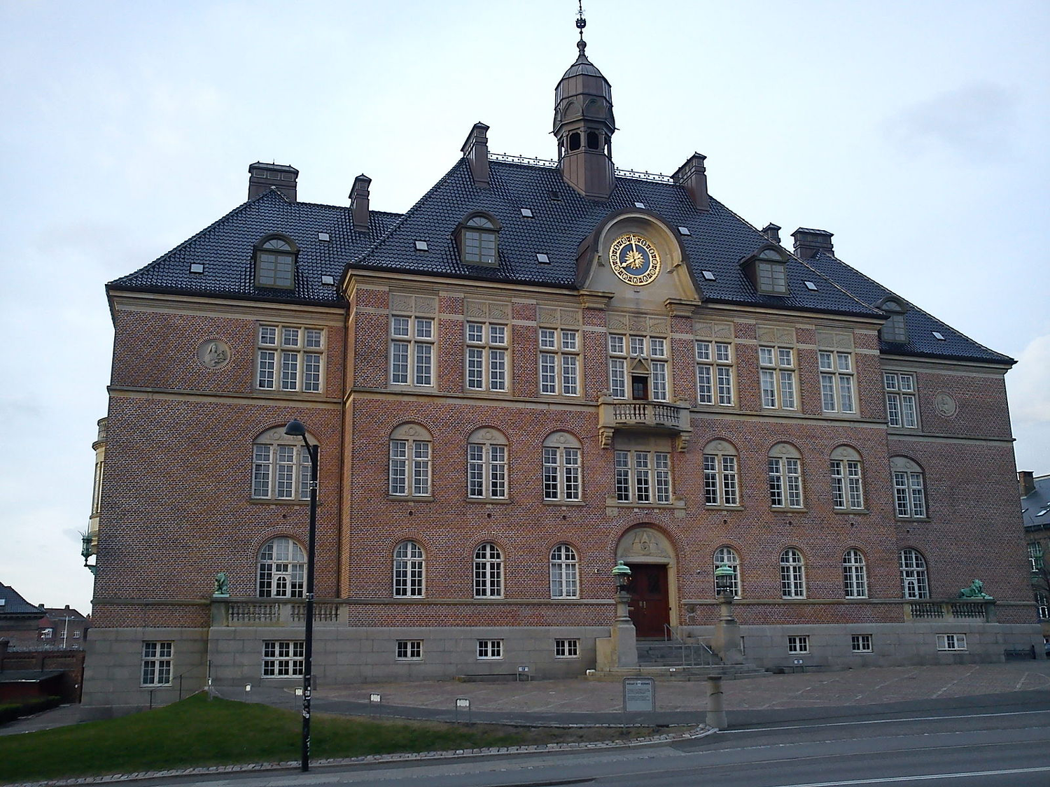 Retsbygningen_i_Aarhus